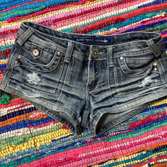 Almost Famous Pants - AlmostFamous™️ Dark Faded Ripped Denim 5-Pocket Jean Short